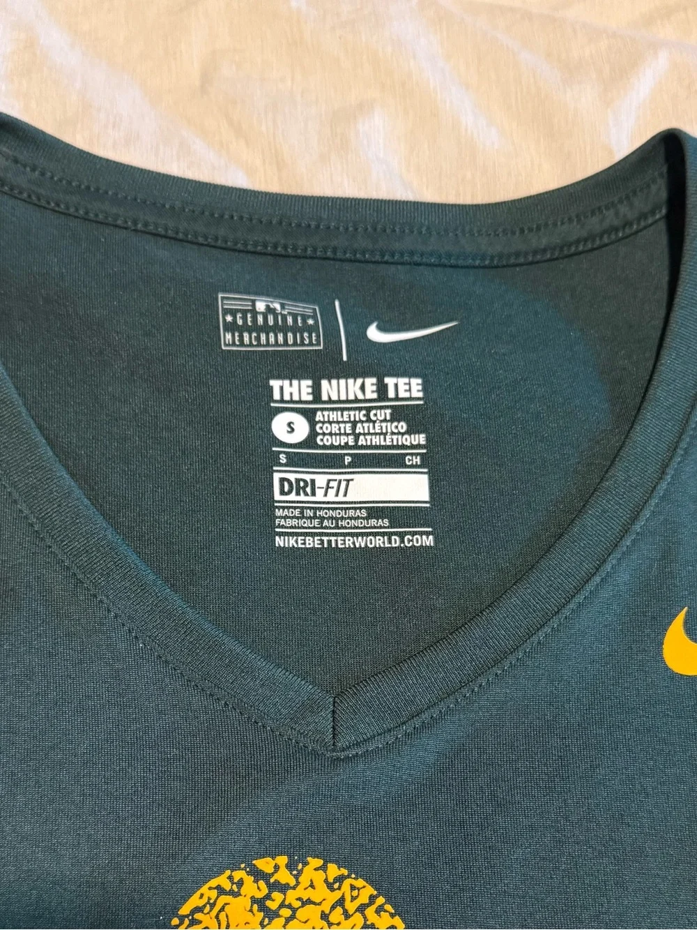 Nike Women's Oakland A's V-Neck Tee - Green & Yellow